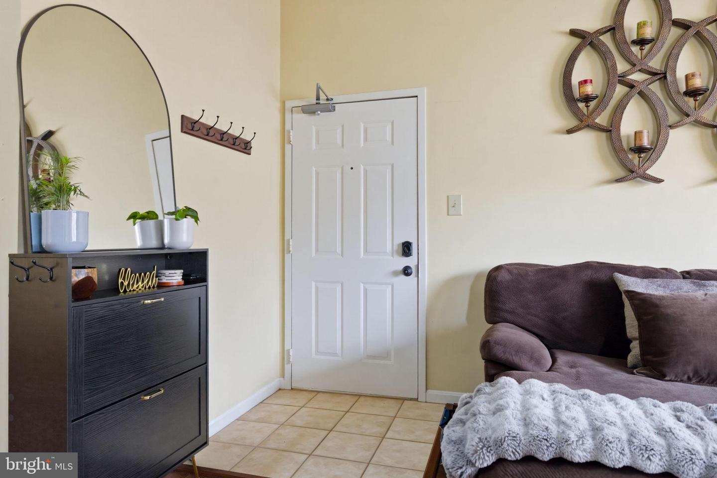 10208-C ASHBROOKE CT #19, OAKTON, Virginia 22124, 2 Bedrooms Bedrooms, 5 Rooms Rooms,2 BathroomsBathrooms,Residential,For sale,10208-C ASHBROOKE CT #19,VAFX2293732 MLS # VAFX2293732