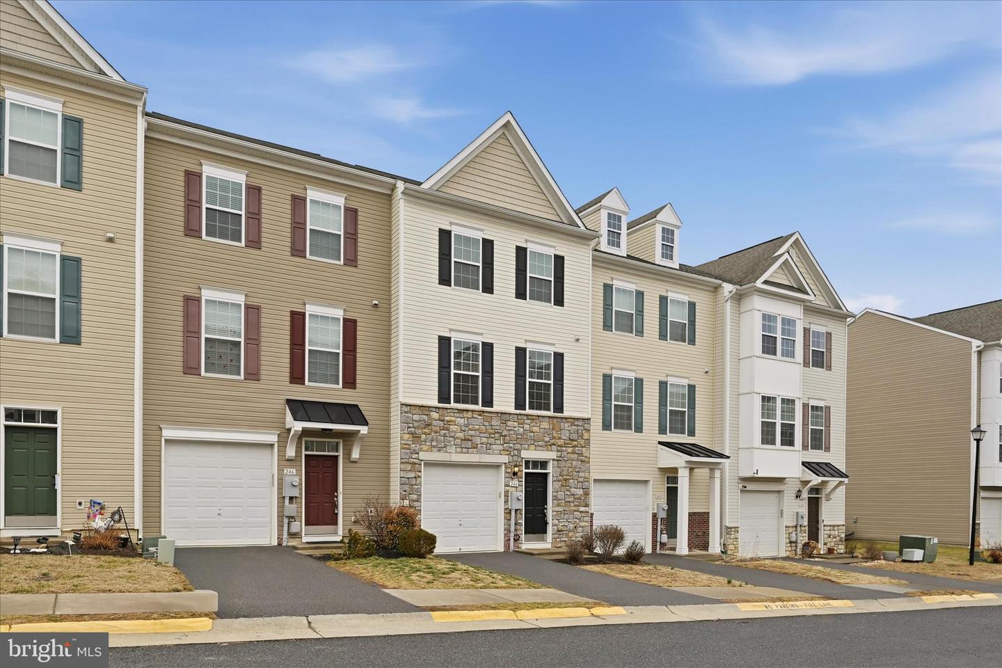 244 SCHRAMM LOOP, STEPHENS CITY, Virginia 22655, 3 Bedrooms Bedrooms, ,3 BathroomsBathrooms,Residential,For sale,244 SCHRAMM LOOP,VAFV2039958 MLS # VAFV2039958