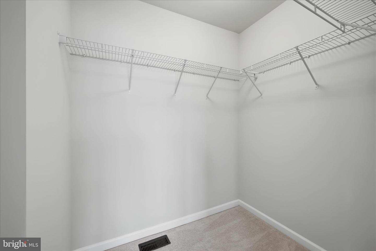 244 SCHRAMM LOOP, STEPHENS CITY, Virginia 22655, 3 Bedrooms Bedrooms, ,3 BathroomsBathrooms,Residential,For sale,244 SCHRAMM LOOP,VAFV2039958 MLS # VAFV2039958