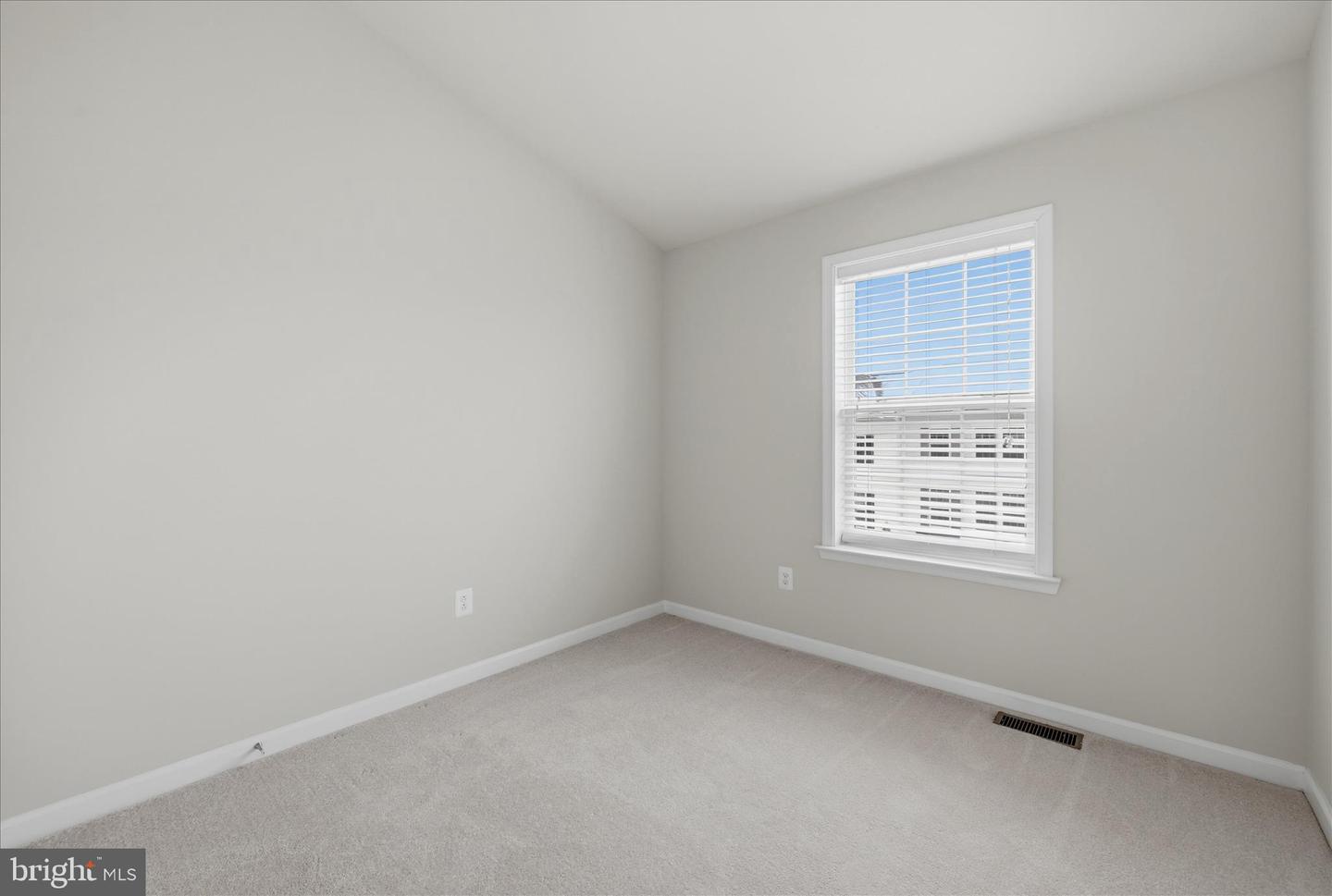 244 SCHRAMM LOOP, STEPHENS CITY, Virginia 22655, 3 Bedrooms Bedrooms, ,3 BathroomsBathrooms,Residential,For sale,244 SCHRAMM LOOP,VAFV2039958 MLS # VAFV2039958