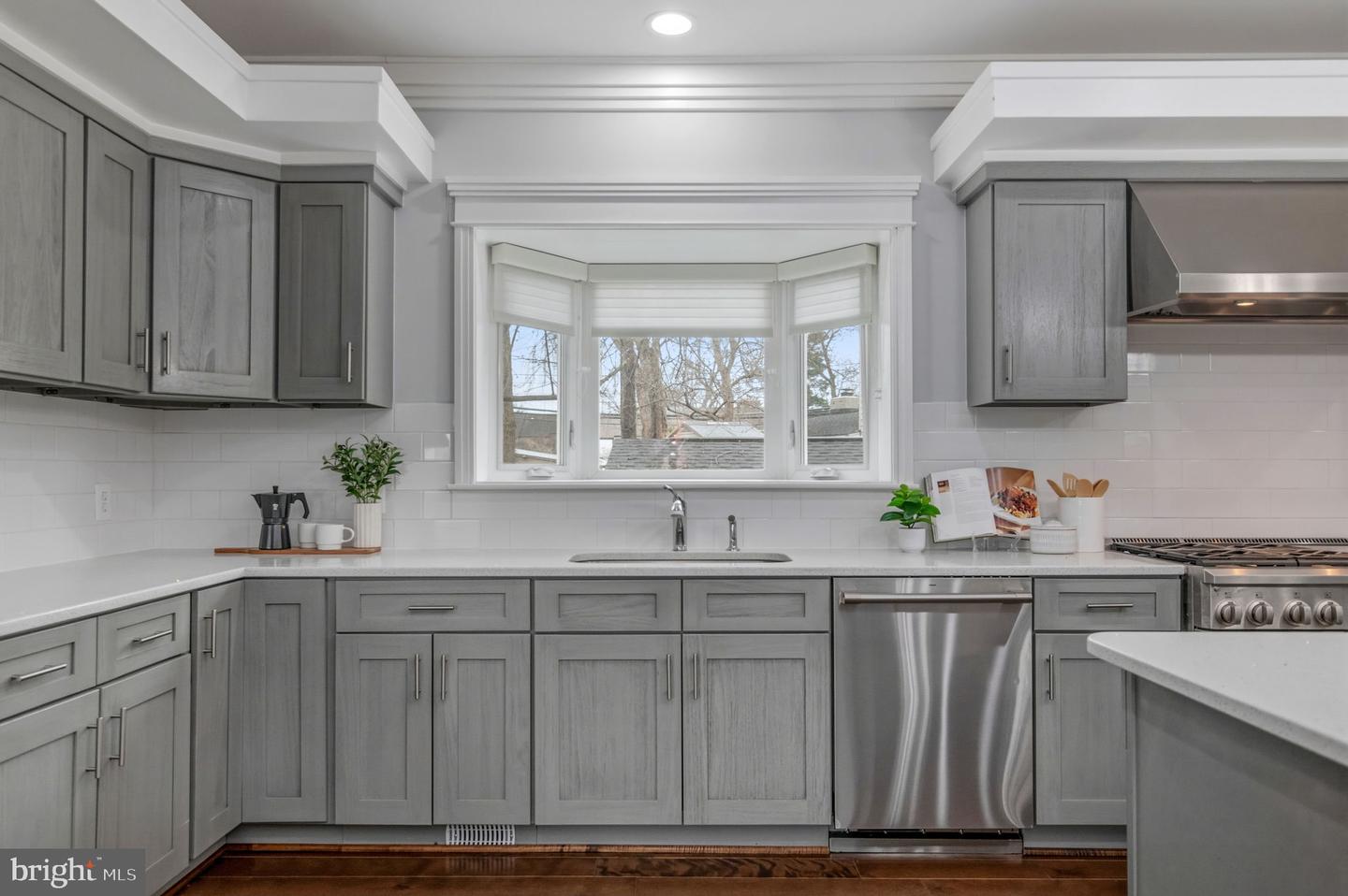 7908 HOLMES RUN DR, FALLS CHURCH, Virginia 22042, 6 Bedrooms Bedrooms, ,6 BathroomsBathrooms,Residential,For sale,7908 HOLMES RUN DR,VAFX2294146 MLS # VAFX2294146 7908 HOLMES RUN DR, FALLS CHURCH, Virginia 22042, 6 Bedrooms Bedrooms, ,6 BathroomsBathrooms,Residential,For sale,7908 HOLMES RUN DR,VAFX2294146 MLS # VAFX2294146