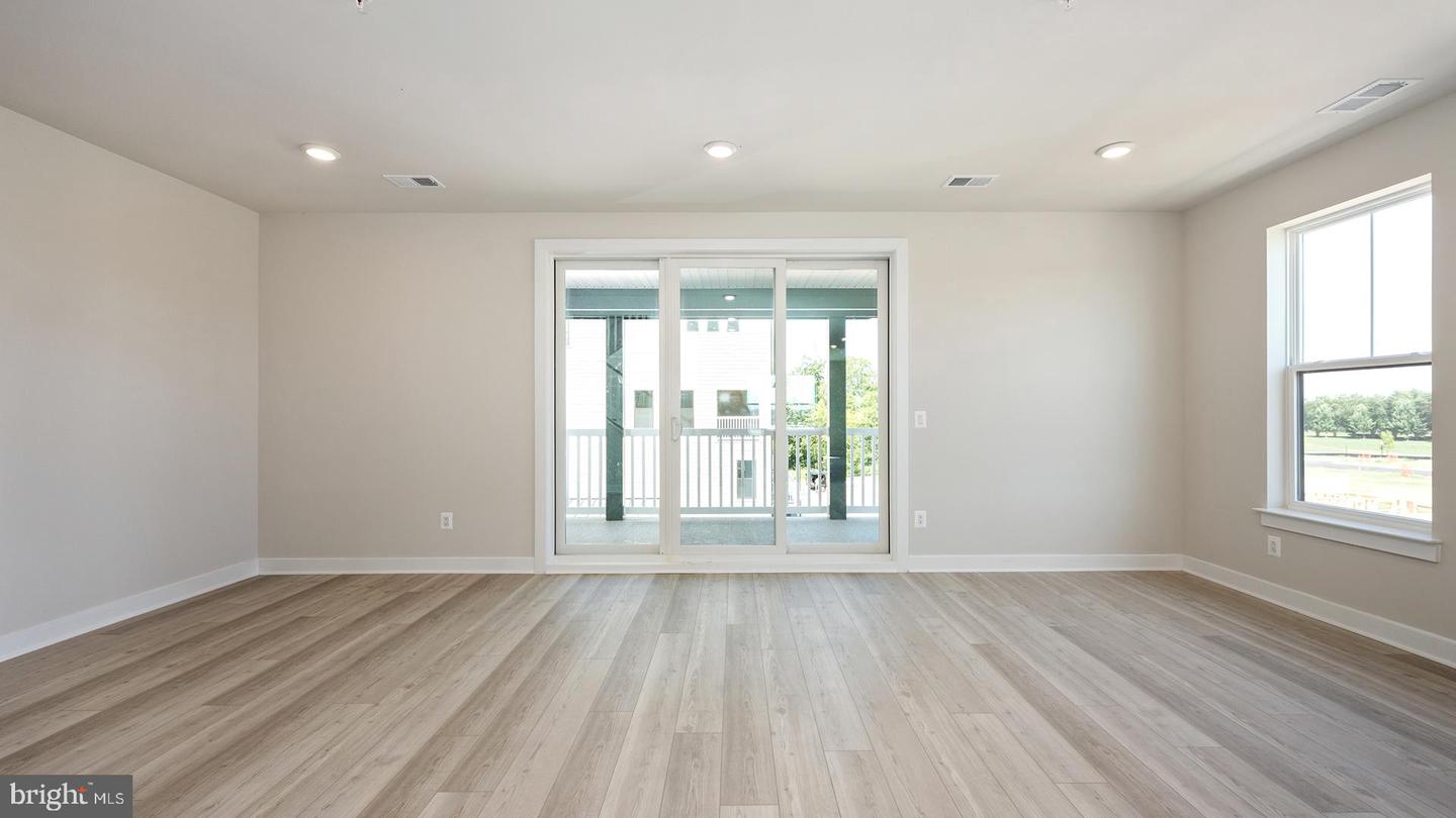 44576 STRABANE TER, ASHBURN, Virginia 20147, 3 Bedrooms Bedrooms, ,2 BathroomsBathrooms,Residential,For sale,44576 STRABANE TER,VALO2117576 MLS # VALO2117576