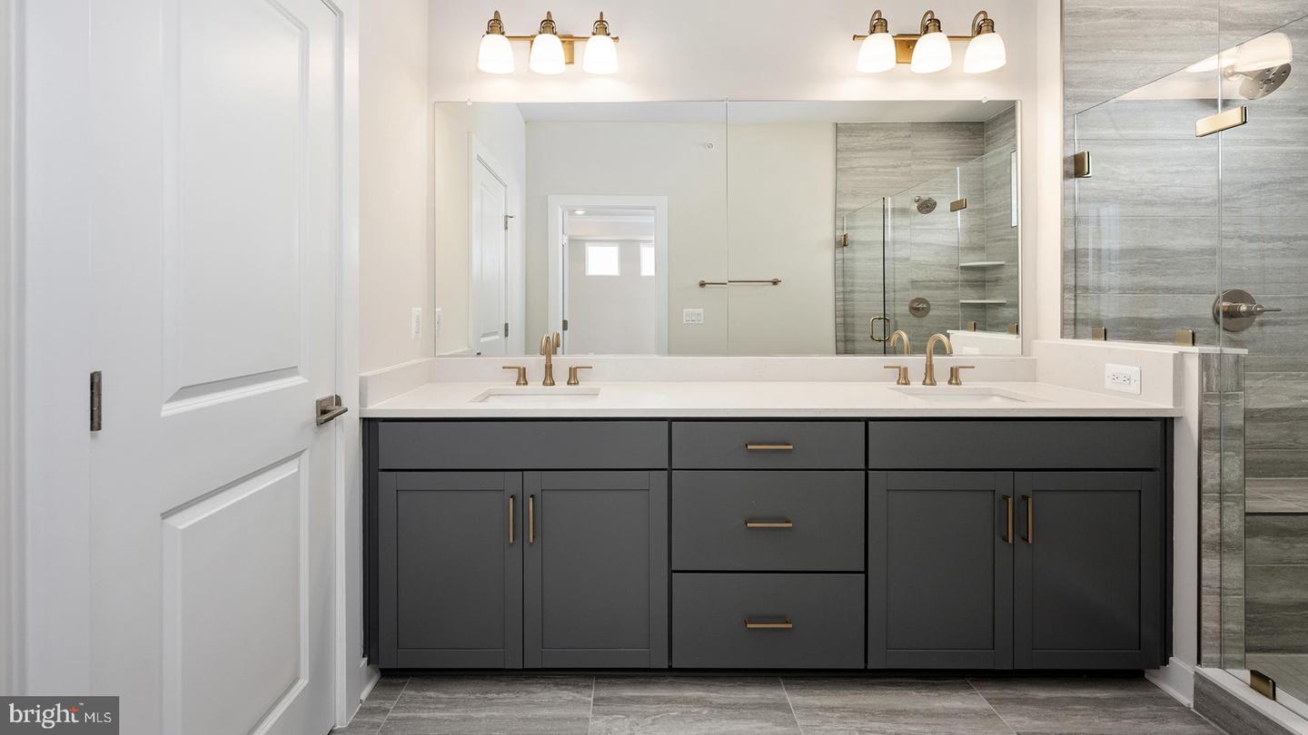 44576 STRABANE TER, ASHBURN, Virginia 20147, 3 Bedrooms Bedrooms, ,2 BathroomsBathrooms,Residential,For sale,44576 STRABANE TER,VALO2117576 MLS # VALO2117576