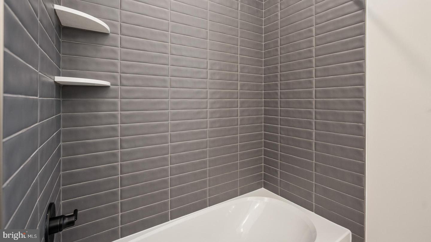 44576 STRABANE TER, ASHBURN, Virginia 20147, 3 Bedrooms Bedrooms, ,2 BathroomsBathrooms,Residential,For sale,44576 STRABANE TER,VALO2117576 MLS # VALO2117576