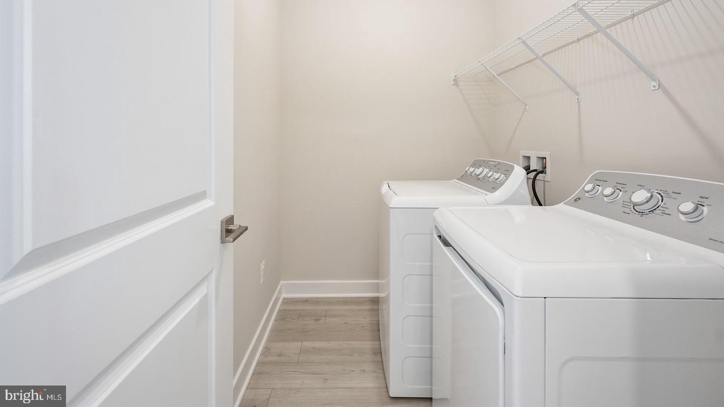 44576 STRABANE TER, ASHBURN, Virginia 20147, 3 Bedrooms Bedrooms, ,2 BathroomsBathrooms,Residential,For sale,44576 STRABANE TER,VALO2117576 MLS # VALO2117576