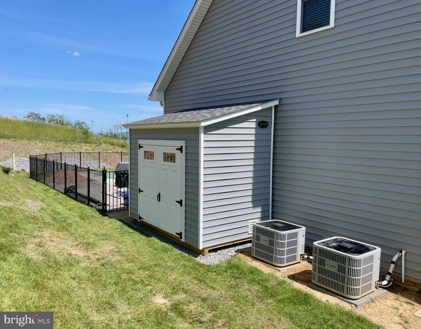 115 HULL HILLS LN, STAUNTON, Virginia 24401, 4 Bedrooms Bedrooms, 10 Rooms Rooms,2 BathroomsBathrooms,Residential,For sale,115 HULL HILLS LN,VAAG2002756 MLS # VAAG2002756