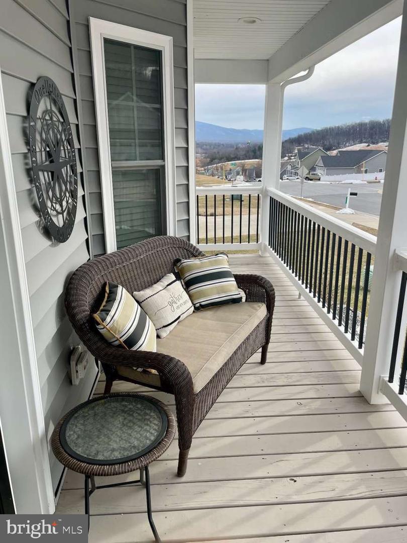 115 HULL HILLS LN, STAUNTON, Virginia 24401, 4 Bedrooms Bedrooms, 10 Rooms Rooms,2 BathroomsBathrooms,Residential,For sale,115 HULL HILLS LN,VAAG2002756 MLS # VAAG2002756