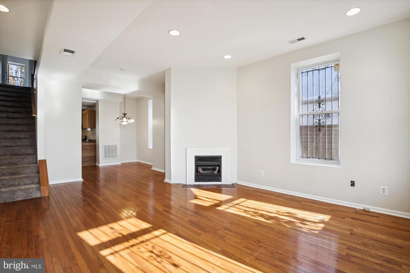 309 U ST NW, WASHINGTON, District Of Columbia 20001, 3 Bedrooms Bedrooms, ,1 BathroomBathrooms,Residential,For sale,309 U ST NW,DCDC2153866 MLS # DCDC2153866