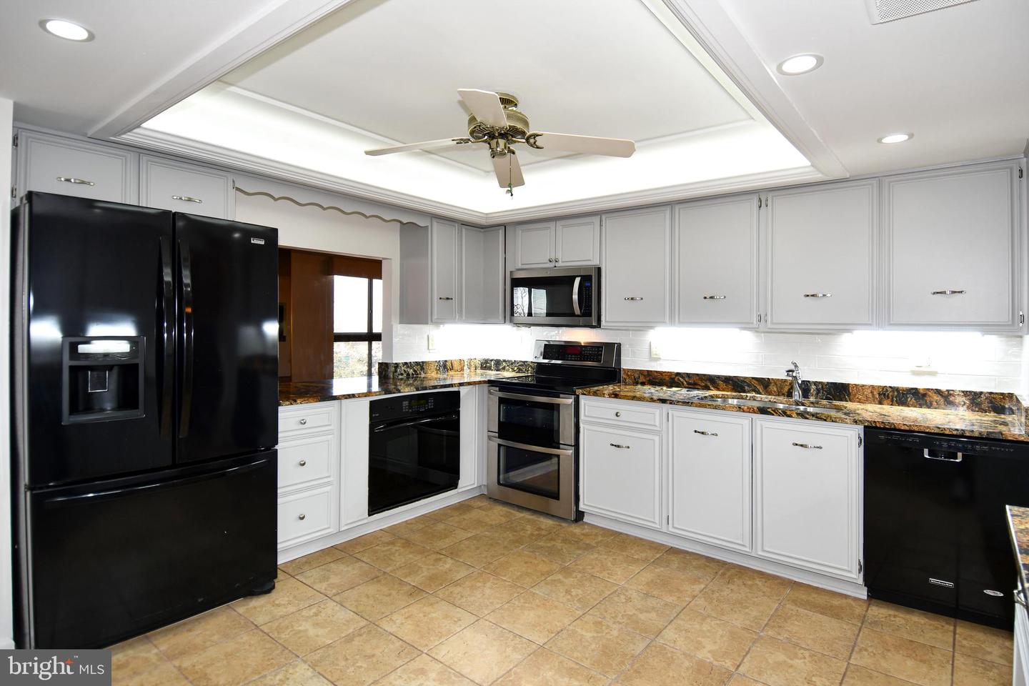 1101 ARLINGTON RIDGE ROAD #316, ARLINGTON, Virginia 22202, 3 Bedrooms Bedrooms, ,3 BathroomsBathrooms,Residential,For sale,1101 ARLINGTON RIDGE ROAD #316,VAAR2064610 MLS # VAAR2064610