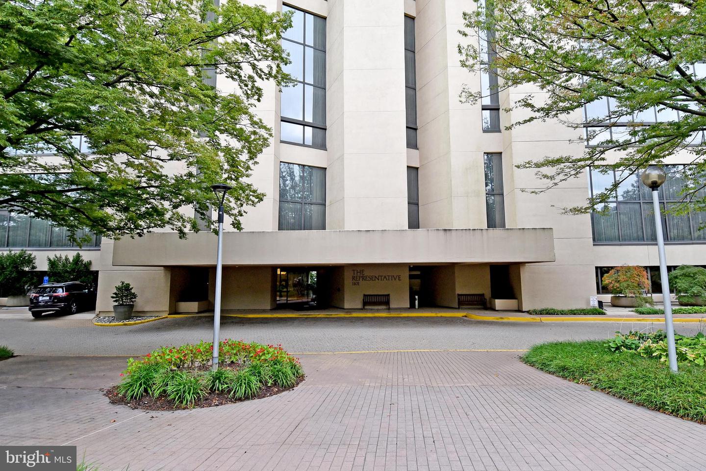 1101 ARLINGTON RIDGE ROAD #316, ARLINGTON, Virginia 22202, 3 Bedrooms Bedrooms, ,3 BathroomsBathrooms,Residential,For sale,1101 ARLINGTON RIDGE ROAD #316,VAAR2064610 MLS # VAAR2064610