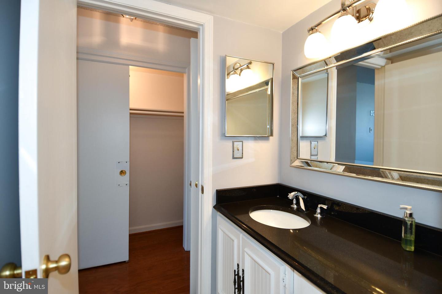 1101 ARLINGTON RIDGE ROAD #316, ARLINGTON, Virginia 22202, 3 Bedrooms Bedrooms, ,3 BathroomsBathrooms,Residential,For sale,1101 ARLINGTON RIDGE ROAD #316,VAAR2064610 MLS # VAAR2064610