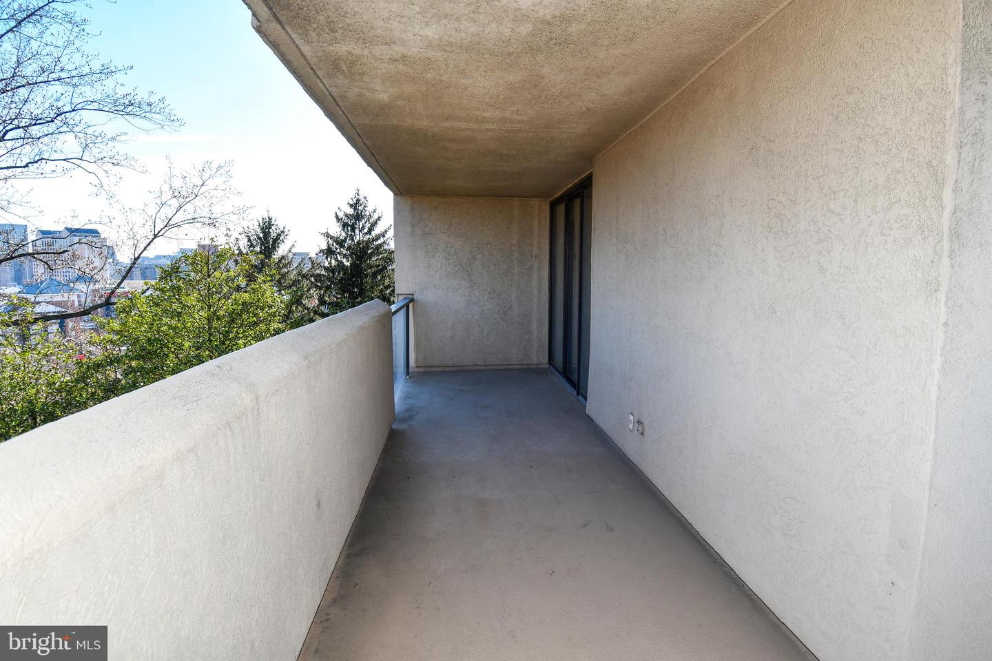 1101 ARLINGTON RIDGE ROAD #316, ARLINGTON, Virginia 22202, 3 Bedrooms Bedrooms, ,3 BathroomsBathrooms,Residential,For sale,1101 ARLINGTON RIDGE ROAD #316,VAAR2064610 MLS # VAAR2064610