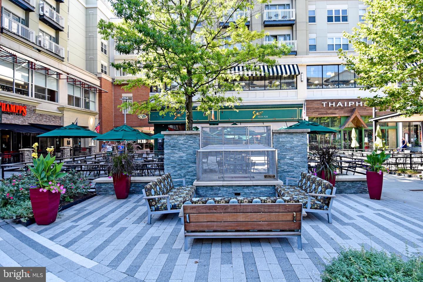 1101 ARLINGTON RIDGE ROAD #316, ARLINGTON, Virginia 22202, 3 Bedrooms Bedrooms, ,3 BathroomsBathrooms,Residential,For sale,1101 ARLINGTON RIDGE ROAD #316,VAAR2064610 MLS # VAAR2064610