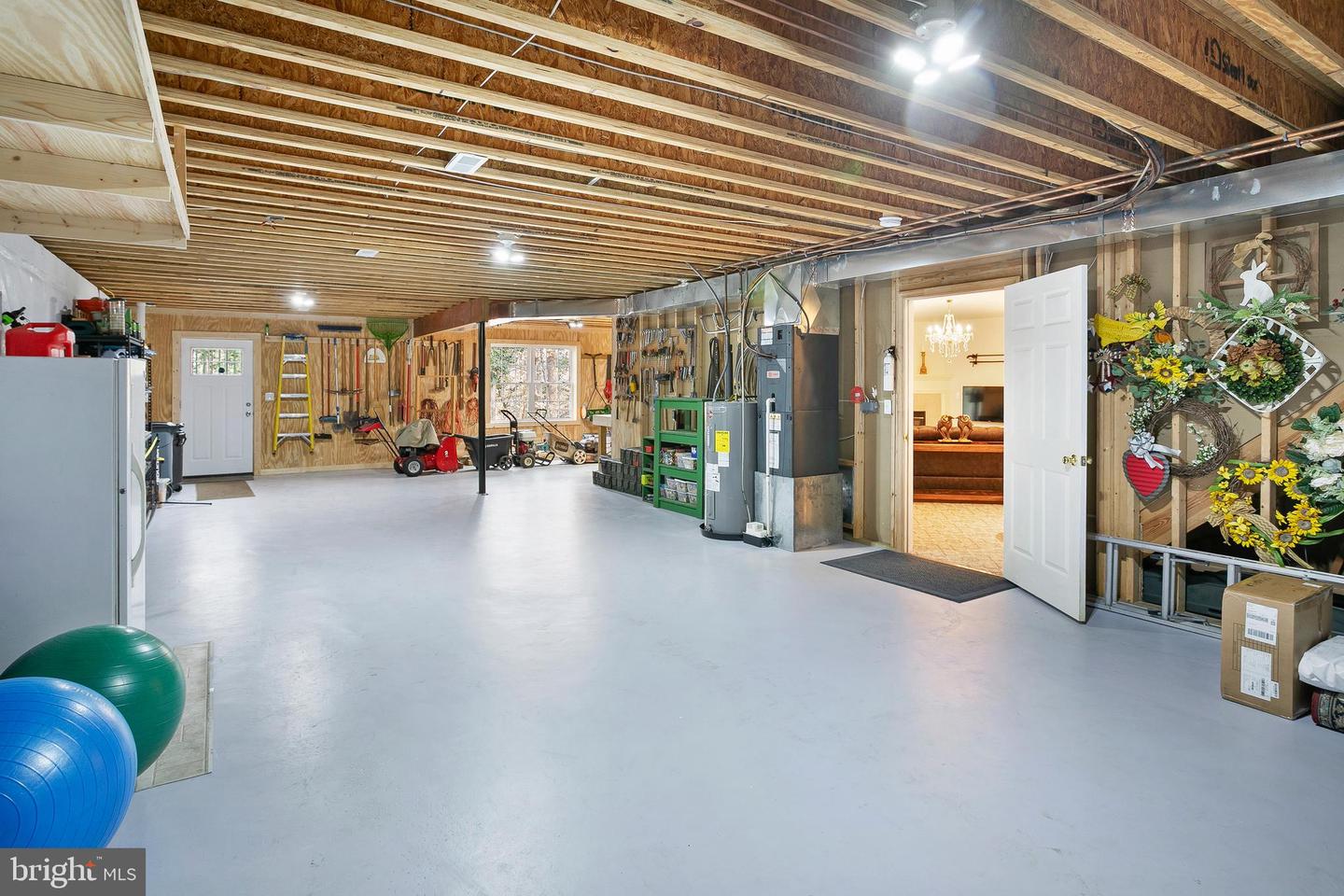 2203 LAKEVIEW PKWY, LOCUST GROVE, Virginia 22508, 4 Bedrooms Bedrooms, 18 Rooms Rooms,3 BathroomsBathrooms,Residential,For sale,2203 LAKEVIEW PKWY,VAOR2013394 MLS # VAOR2013394