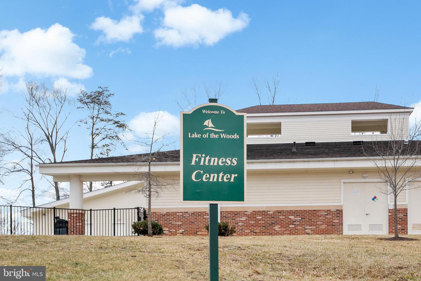 2203 LAKEVIEW PKWY, LOCUST GROVE, Virginia 22508, 4 Bedrooms Bedrooms, 18 Rooms Rooms,3 BathroomsBathrooms,Residential,For sale,2203 LAKEVIEW PKWY,VAOR2013394 MLS # VAOR2013394