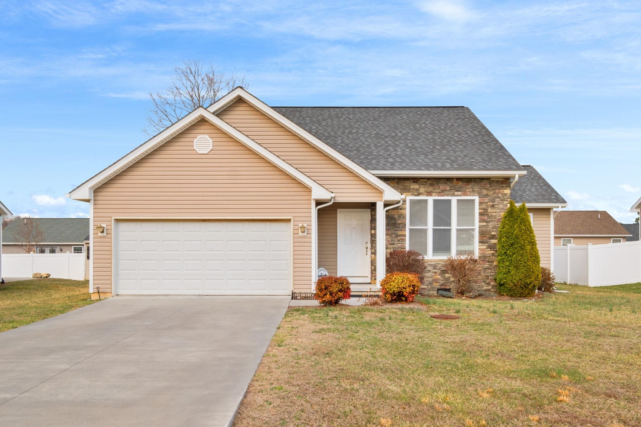 1312 DULCIMER LN, GROTTOES, Virginia 24441, 3 Bedrooms Bedrooms, ,2 BathroomsBathrooms,Residential,Pazur,1312 DULCIMER LN,674080 MLS # 674080