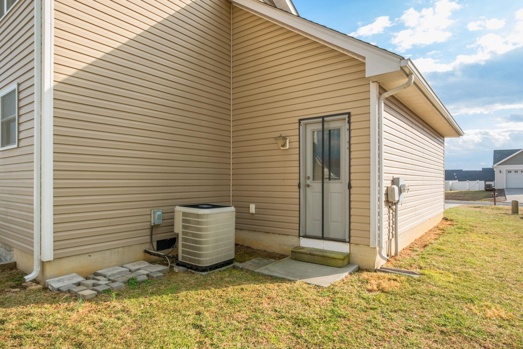 1312 DULCIMER LN, GROTTOES, Virginia 24441, 3 Bedrooms Bedrooms, ,2 BathroomsBathrooms,Residential,Pazur,1312 DULCIMER LN,674080 MLS # 674080