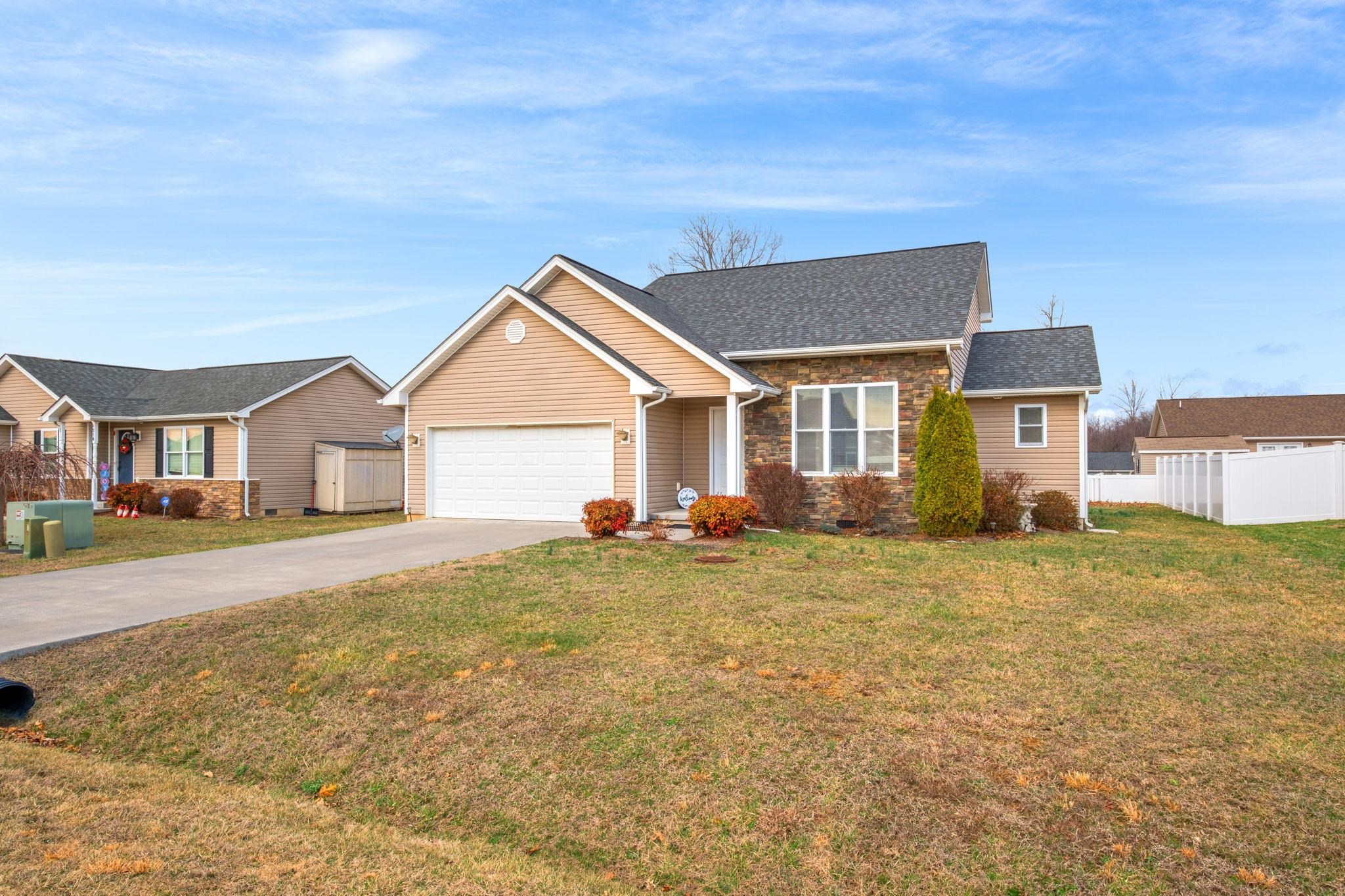 1312 DULCIMER LN, GROTTOES, Virginia 24441, 3 Bedrooms Bedrooms, ,2 BathroomsBathrooms,Residential,Pazur,1312 DULCIMER LN,674080 MLS # 674080