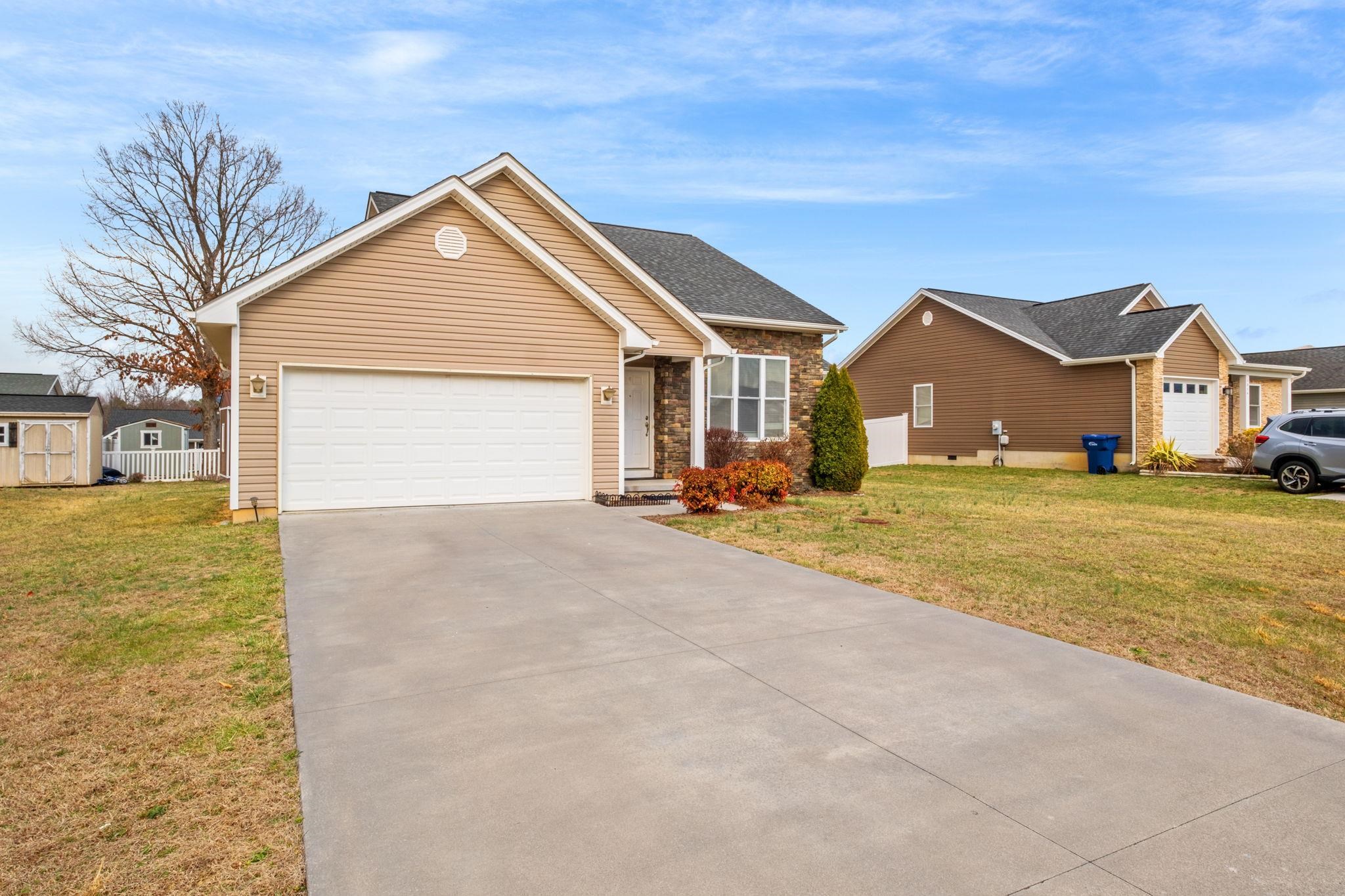 1312 DULCIMER LN, GROTTOES, Virginia 24441, 3 Bedrooms Bedrooms, ,2 BathroomsBathrooms,Residential,Pazur,1312 DULCIMER LN,674080 MLS # 674080