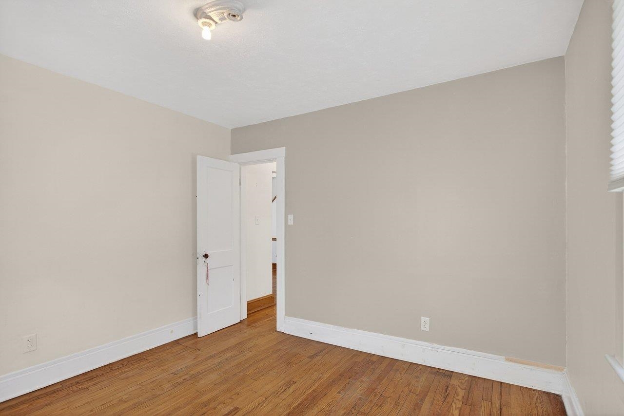 455 E ELIZABETH ST, HARRISONBURG, Virginia 22802, 2 Bedrooms Bedrooms, ,1 BathroomBathrooms,Residential,455 E ELIZABETH ST,674081 MLS # 674081