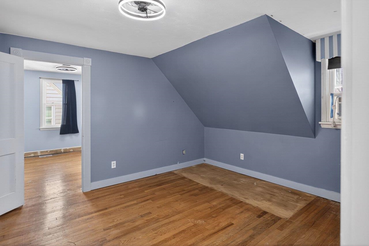 455 E ELIZABETH ST, HARRISONBURG, Virginia 22802, 2 Bedrooms Bedrooms, ,1 BathroomBathrooms,Residential,455 E ELIZABETH ST,674081 MLS # 674081