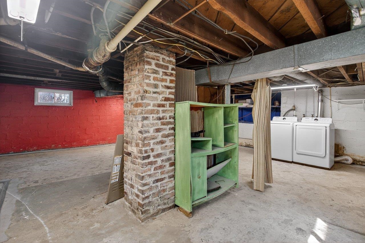 455 E ELIZABETH ST, HARRISONBURG, Virginia 22802, 2 Bedrooms Bedrooms, ,1 BathroomBathrooms,Residential,455 E ELIZABETH ST,674081 MLS # 674081