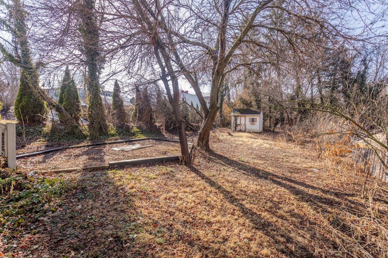 455 E ELIZABETH ST, HARRISONBURG, Virginia 22802, 2 Bedrooms Bedrooms, ,1 BathroomBathrooms,Residential,455 E ELIZABETH ST,674081 MLS # 674081