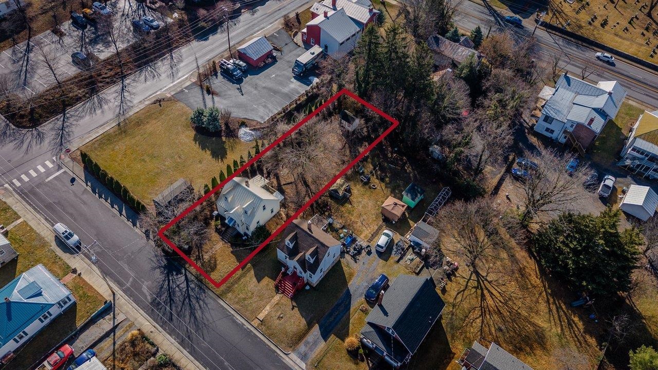 455 E ELIZABETH ST, HARRISONBURG, Virginia 22802, 2 Bedrooms Bedrooms, ,1 BathroomBathrooms,Residential,455 E ELIZABETH ST,674081 MLS # 674081