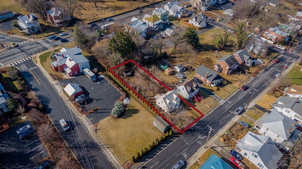 455 E ELIZABETH ST, HARRISONBURG, Virginia 22802, 2 Bedrooms Bedrooms, ,1 BathroomBathrooms,Residential,455 E ELIZABETH ST,674081 MLS # 674081