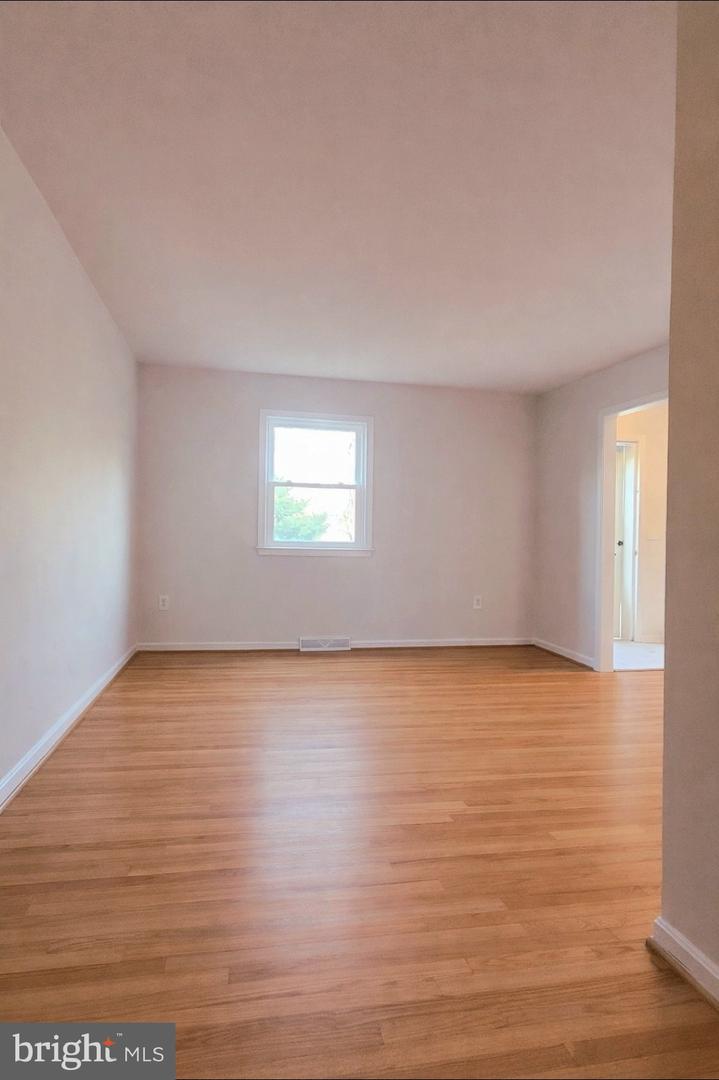 455 RIDGEMORE ST, FREDERICKSBURG, Virginia 22405, 3 Bedrooms Bedrooms, ,1 BathroomBathrooms,Residential,For sale,455 RIDGEMORE ST,VAST2046564 MLS # VAST2046564