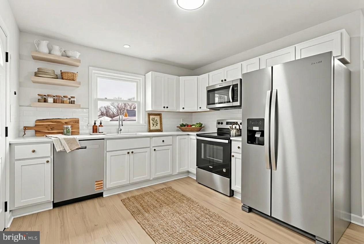 423 MCKINNEY ST, FREDERICKSBURG, Virginia 22401, 4 Bedrooms Bedrooms, ,2 BathroomsBathrooms,Residential,For sale,423 MCKINNEY ST,VAFB2009742 MLS # VAFB2009742