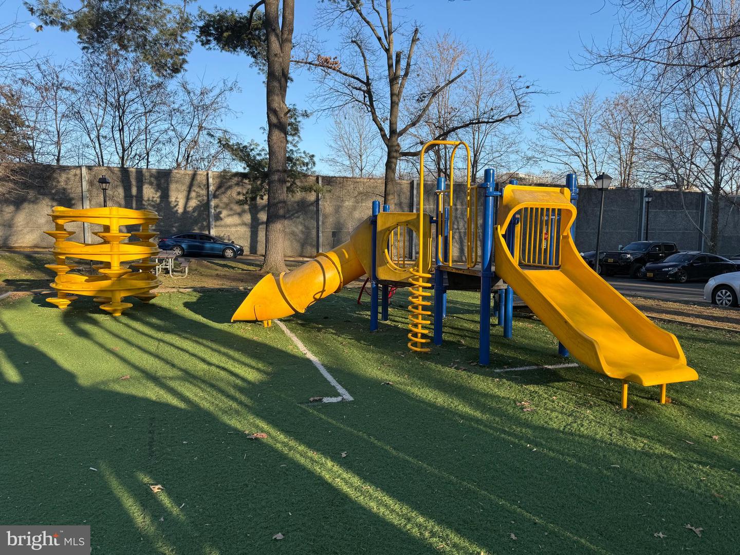 8004 CHANUTE PL #19/3, FALLS CHURCH, Virginia 22042, 2 Bedrooms Bedrooms, ,1 BathroomBathrooms,Residential,For sale,8004 CHANUTE PL #19/3,VAFX2293908 MLS # VAFX2293908