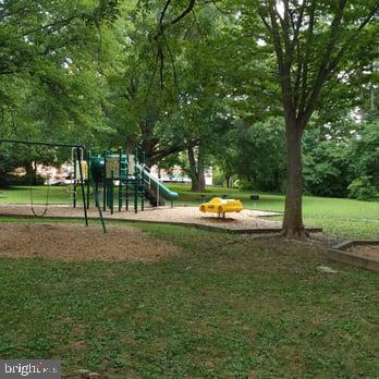 8004 CHANUTE PL #19/3, FALLS CHURCH, Virginia 22042, 2 Bedrooms Bedrooms, ,1 BathroomBathrooms,Residential,For sale,8004 CHANUTE PL #19/3,VAFX2293908 MLS # VAFX2293908