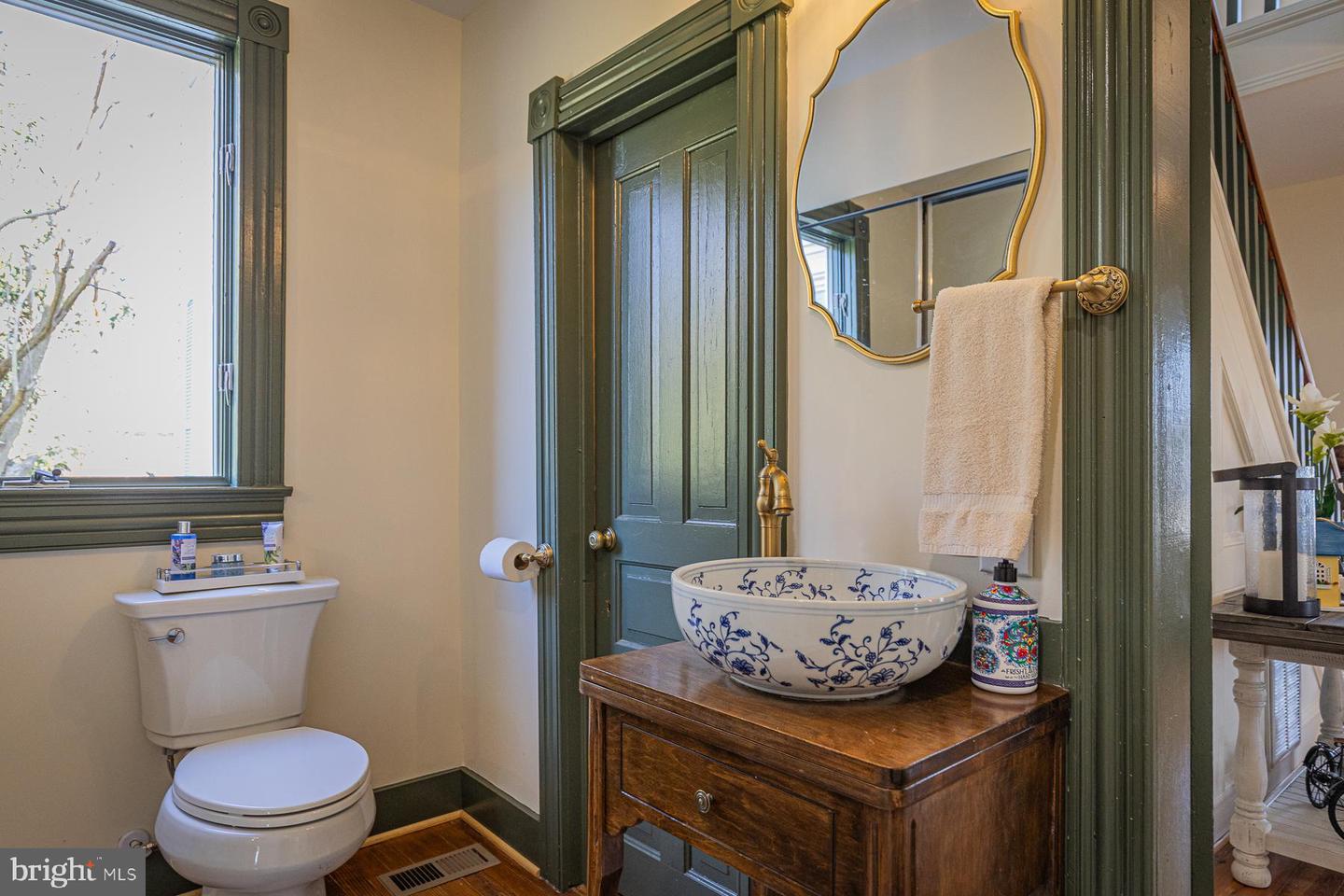 296 BEACH RD, WHITE STONE, Virginia 22578, 3 Bedrooms Bedrooms, ,2 BathroomsBathrooms,Residential,For sale,296 BEACH RD,VALV2000968 MLS # VALV2000968