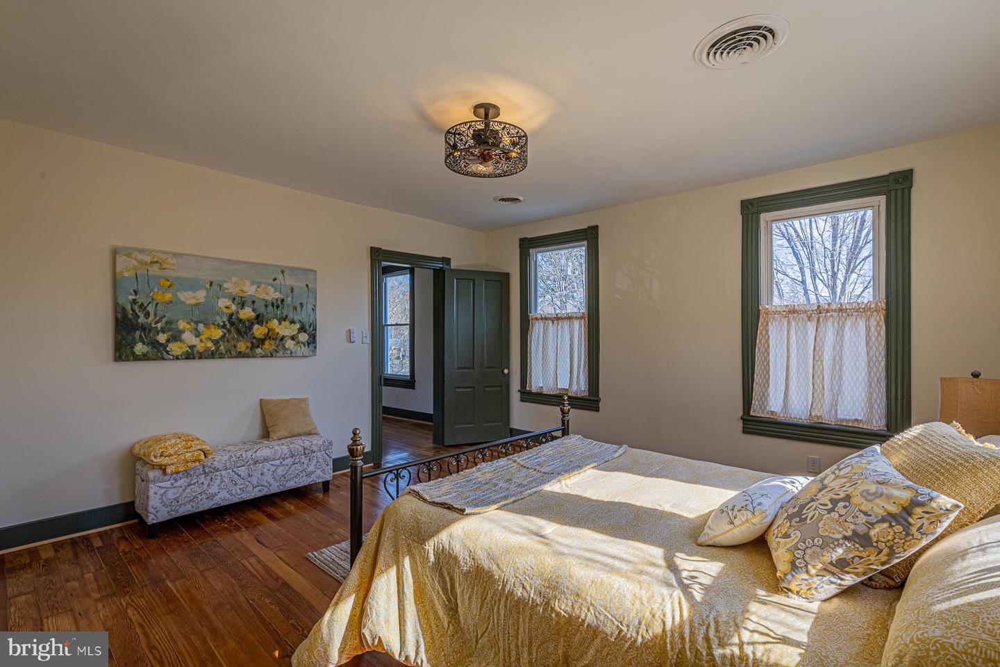 296 BEACH RD, WHITE STONE, Virginia 22578, 3 Bedrooms Bedrooms, ,2 BathroomsBathrooms,Residential,For sale,296 BEACH RD,VALV2000968 MLS # VALV2000968