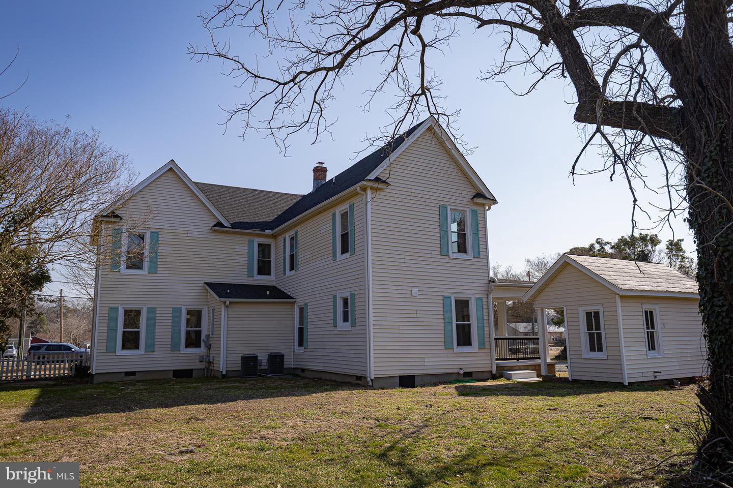 296 BEACH RD, WHITE STONE, Virginia 22578, 3 Bedrooms Bedrooms, ,2 BathroomsBathrooms,Residential,For sale,296 BEACH RD,VALV2000968 MLS # VALV2000968