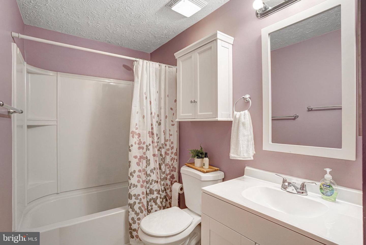 4888 SUGAR MAPLE LN, DUMFRIES, Virginia 22025, 3 Bedrooms Bedrooms, ,2 BathroomsBathrooms,Residential,For sale,4888 SUGAR MAPLE LN,VAPW2114174 MLS # VAPW2114174