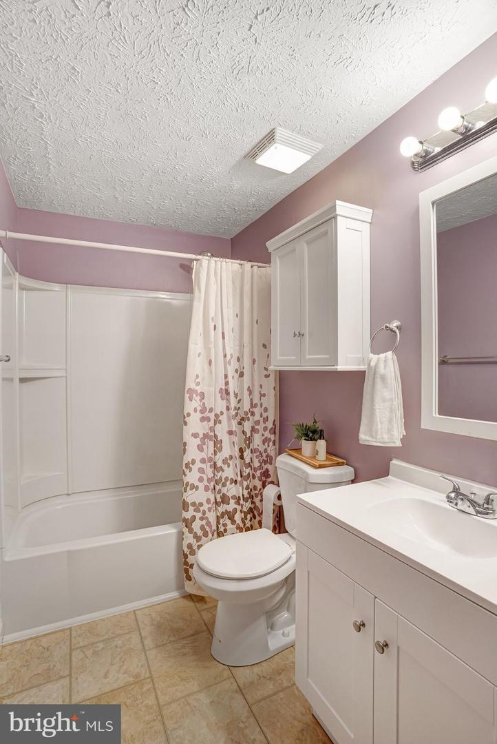 4888 SUGAR MAPLE LN, DUMFRIES, Virginia 22025, 3 Bedrooms Bedrooms, ,2 BathroomsBathrooms,Residential,For sale,4888 SUGAR MAPLE LN,VAPW2114174 MLS # VAPW2114174