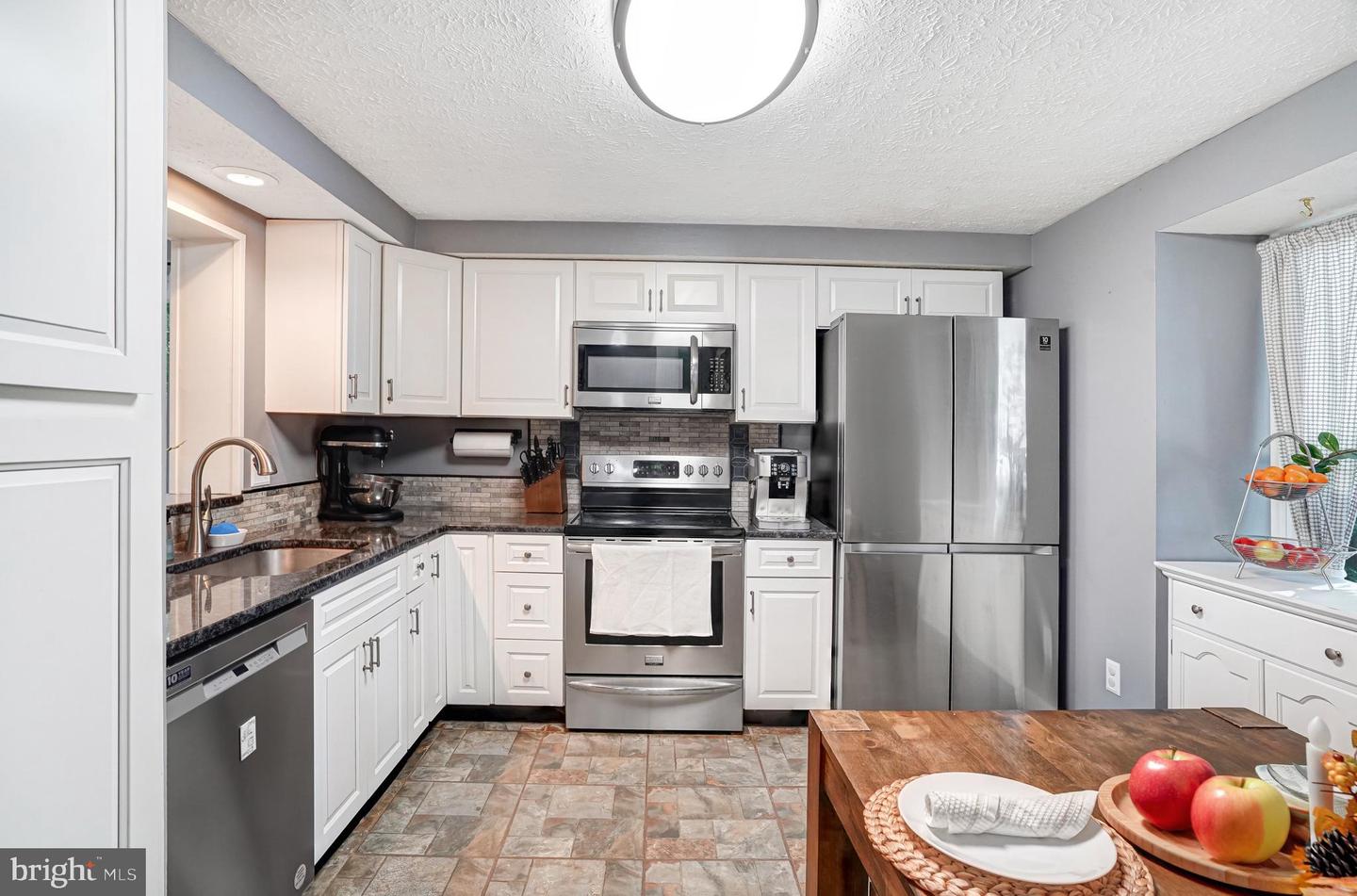 4888 SUGAR MAPLE LN, DUMFRIES, Virginia 22025, 3 Bedrooms Bedrooms, ,2 BathroomsBathrooms,Residential,For sale,4888 SUGAR MAPLE LN,VAPW2114174 MLS # VAPW2114174