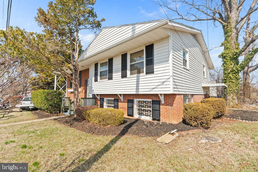 2712 LAFAYETTE BLVD, FREDERICKSBURG, Virginia 22408, 3 Bedrooms Bedrooms, ,2 BathroomsBathrooms,Residential,For sale,2712 LAFAYETTE BLVD,VASP2039828 MLS # VASP2039828