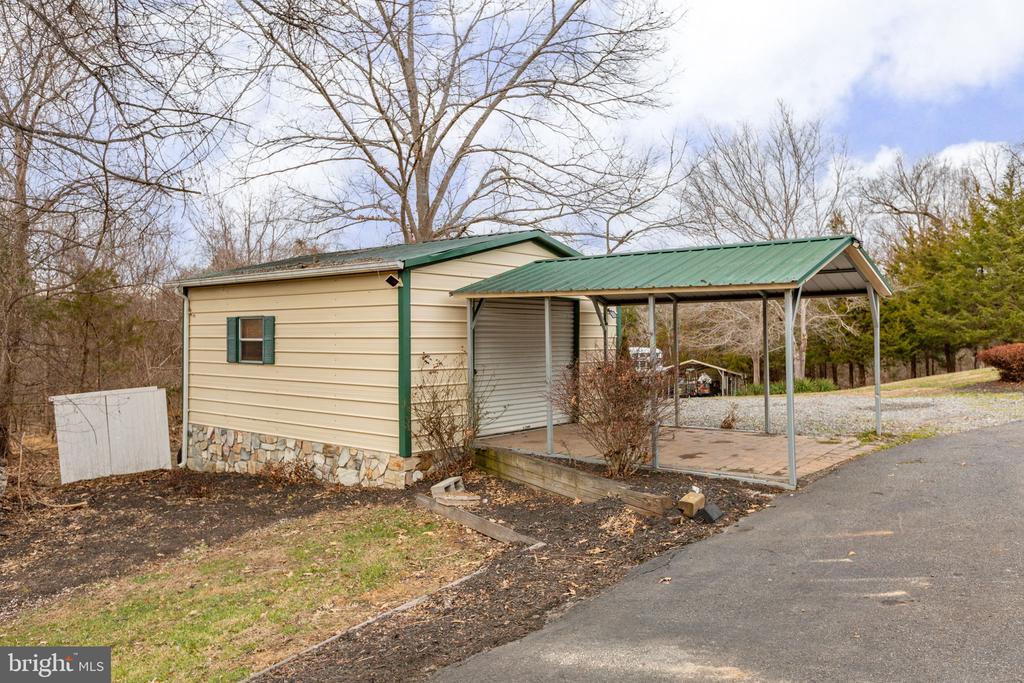 546 PALOMINO DR, LOUISA, Virginia 23093, 4 Bedrooms Bedrooms, ,2 BathroomsBathrooms,Residential,546 PALOMINO DR,VALA2009148 MLS # VALA2009148