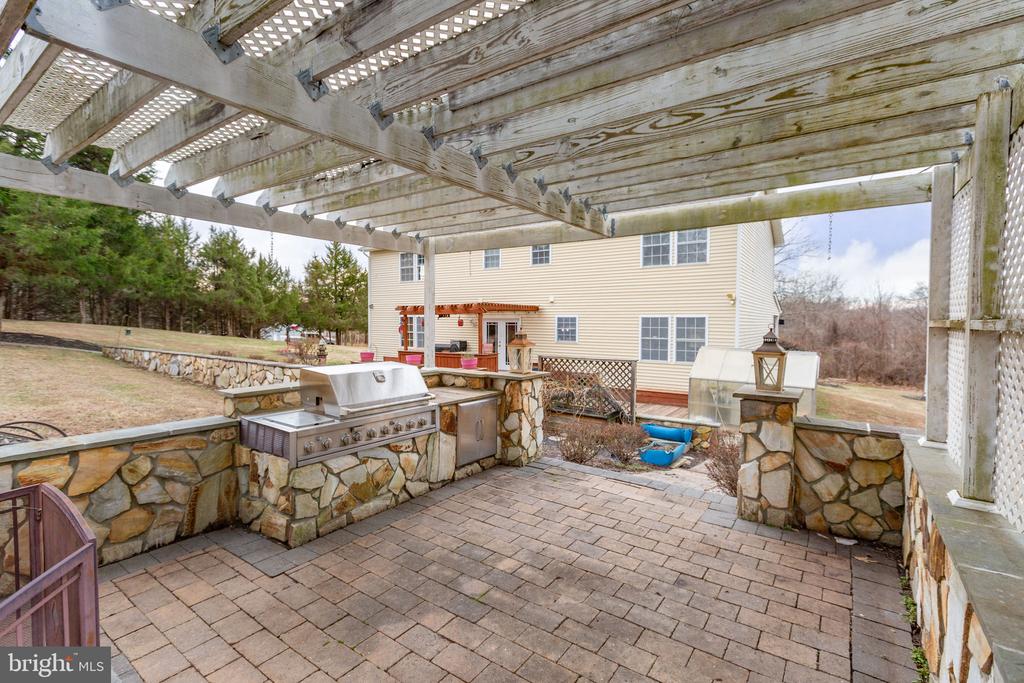 546 PALOMINO DR, LOUISA, Virginia 23093, 4 Bedrooms Bedrooms, ,2 BathroomsBathrooms,Residential,546 PALOMINO DR,VALA2009148 MLS # VALA2009148