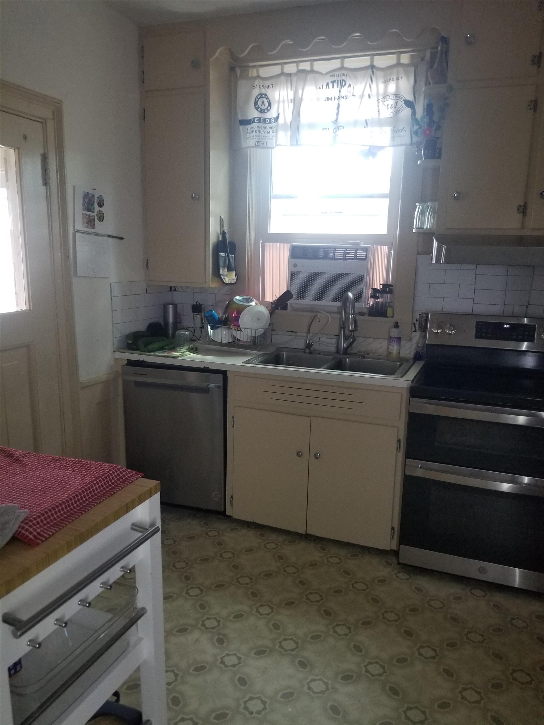 370 FRIEDENS CHURCH RD, MOUNT CRAWFORD, Virginia 22841, 3 Bedrooms Bedrooms, ,2 BathroomsBathrooms,Residential,370 FRIEDENS CHURCH RD,649399 MLS # 649399