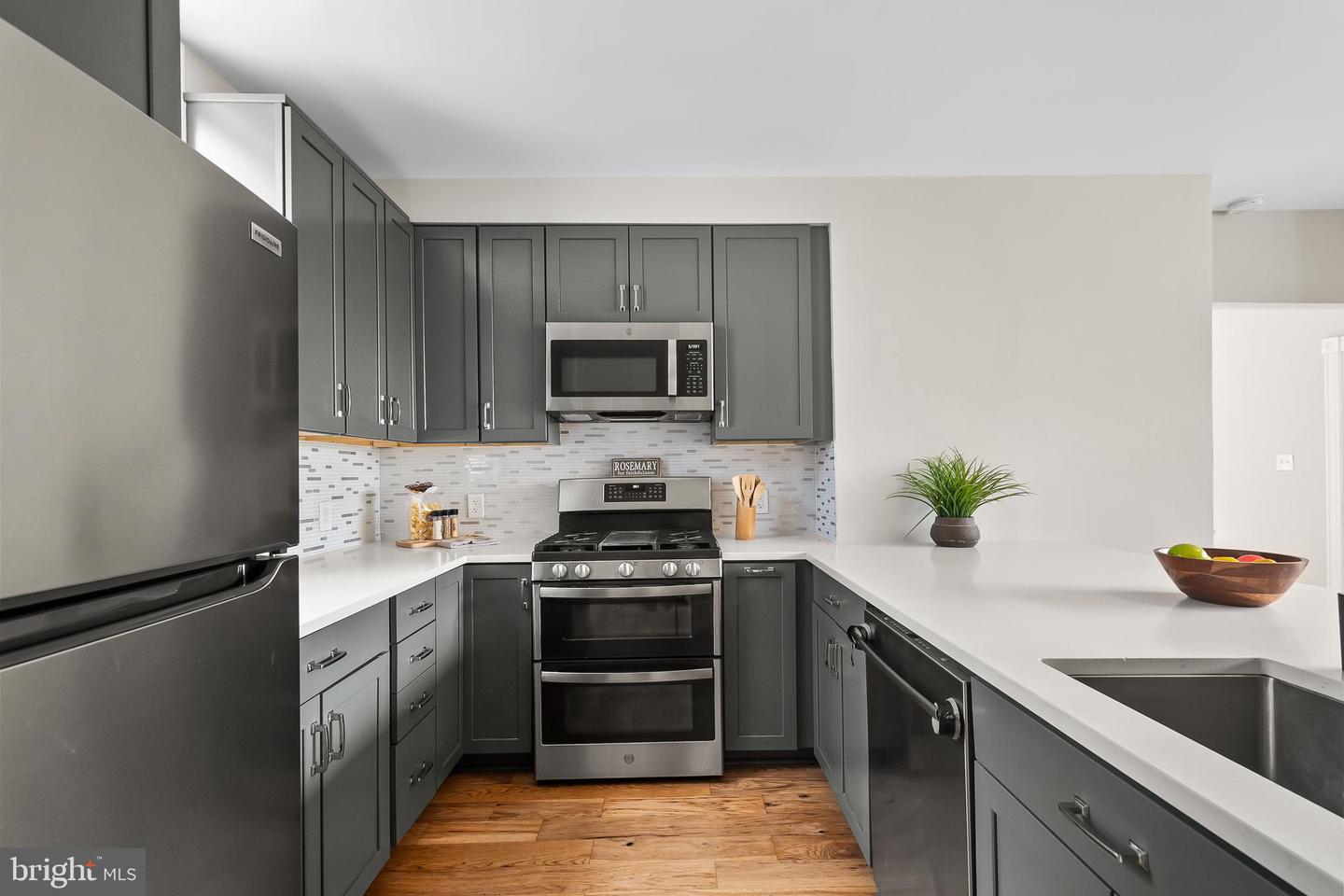 3109 20TH ST NE, WASHINGTON, District Of Columbia 20018, 3 Bedrooms Bedrooms, ,2 BathroomsBathrooms,Residential,For sale,3109 20TH ST NE,DCDC2243986 MLS # DCDC2243986