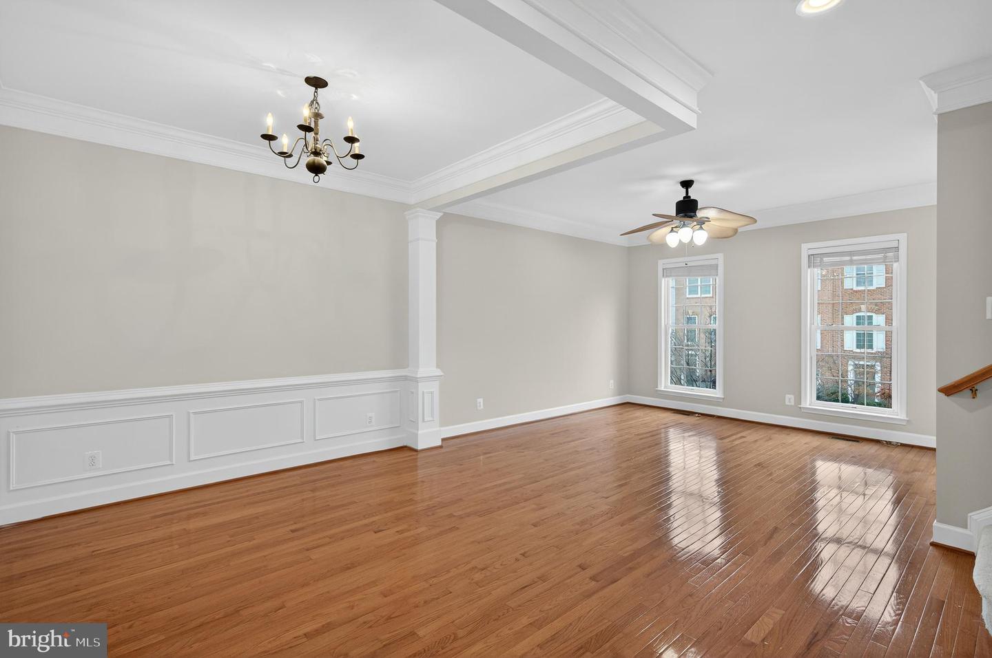 13717 MAPLE SUGAR LN, HERNDON, Virginia 20171, 4 Bedrooms Bedrooms, ,3 BathroomsBathrooms,Residential,For sale,13717 MAPLE SUGAR LN,VAFX2290826 MLS # VAFX2290826