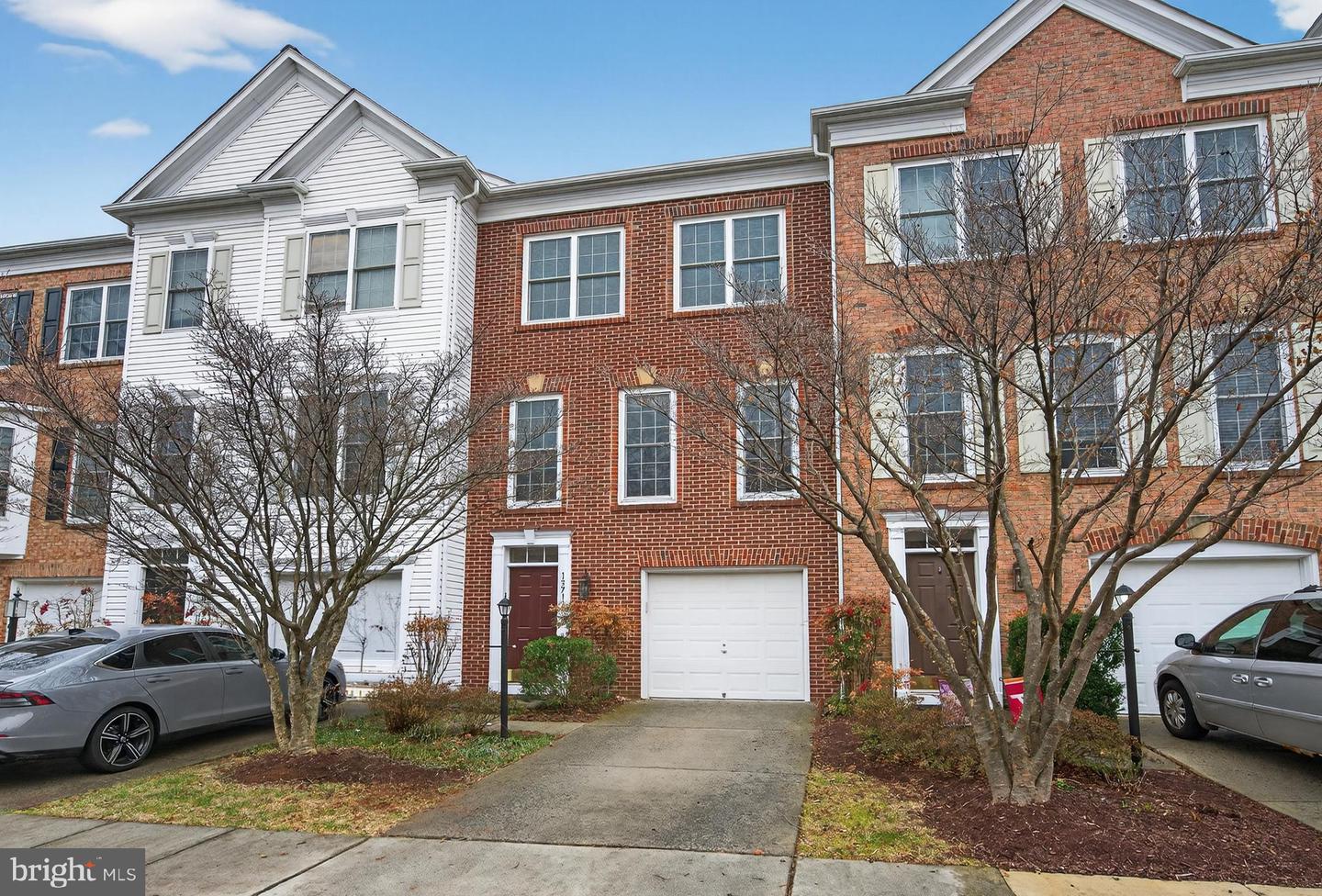 13717 MAPLE SUGAR LN, HERNDON, Virginia 20171, 4 Bedrooms Bedrooms, ,3 BathroomsBathrooms,Residential,For sale,13717 MAPLE SUGAR LN,VAFX2290826 MLS # VAFX2290826