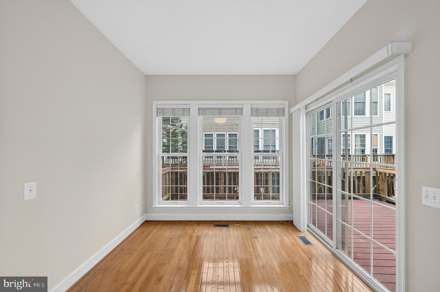 13717 MAPLE SUGAR LN, HERNDON, Virginia 20171, 4 Bedrooms Bedrooms, ,3 BathroomsBathrooms,Residential,For sale,13717 MAPLE SUGAR LN,VAFX2290826 MLS # VAFX2290826