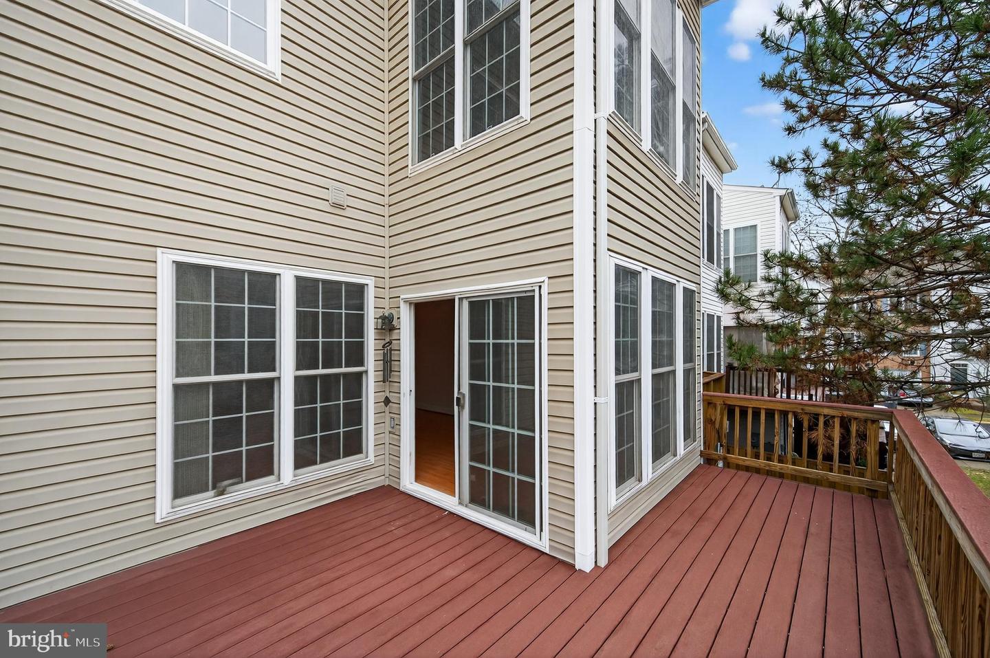 13717 MAPLE SUGAR LN, HERNDON, Virginia 20171, 4 Bedrooms Bedrooms, ,3 BathroomsBathrooms,Residential,For sale,13717 MAPLE SUGAR LN,VAFX2290826 MLS # VAFX2290826