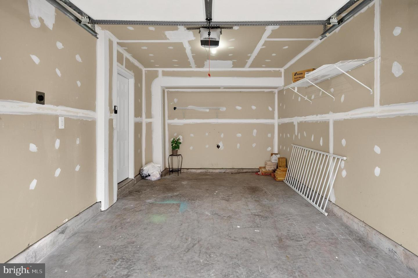 13717 MAPLE SUGAR LN, HERNDON, Virginia 20171, 4 Bedrooms Bedrooms, ,3 BathroomsBathrooms,Residential,For sale,13717 MAPLE SUGAR LN,VAFX2290826 MLS # VAFX2290826