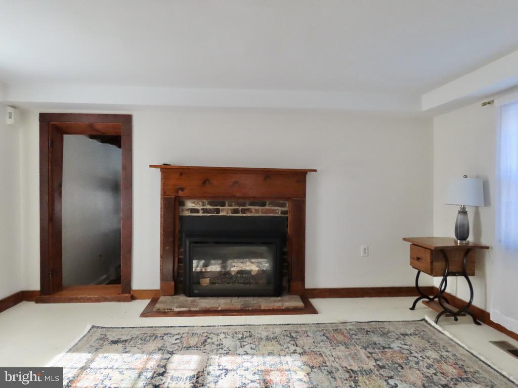 509 MAIN ST, WASHINGTON, Virginia 22747, 3 Bedrooms Bedrooms, 15 Rooms Rooms,4 BathroomsBathrooms,Residential,For sale,509 MAIN ST,VARP2002484 MLS # VARP2002484